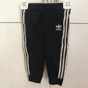 Adidas pants toddler size: 12M, color: black/white. Gently used.